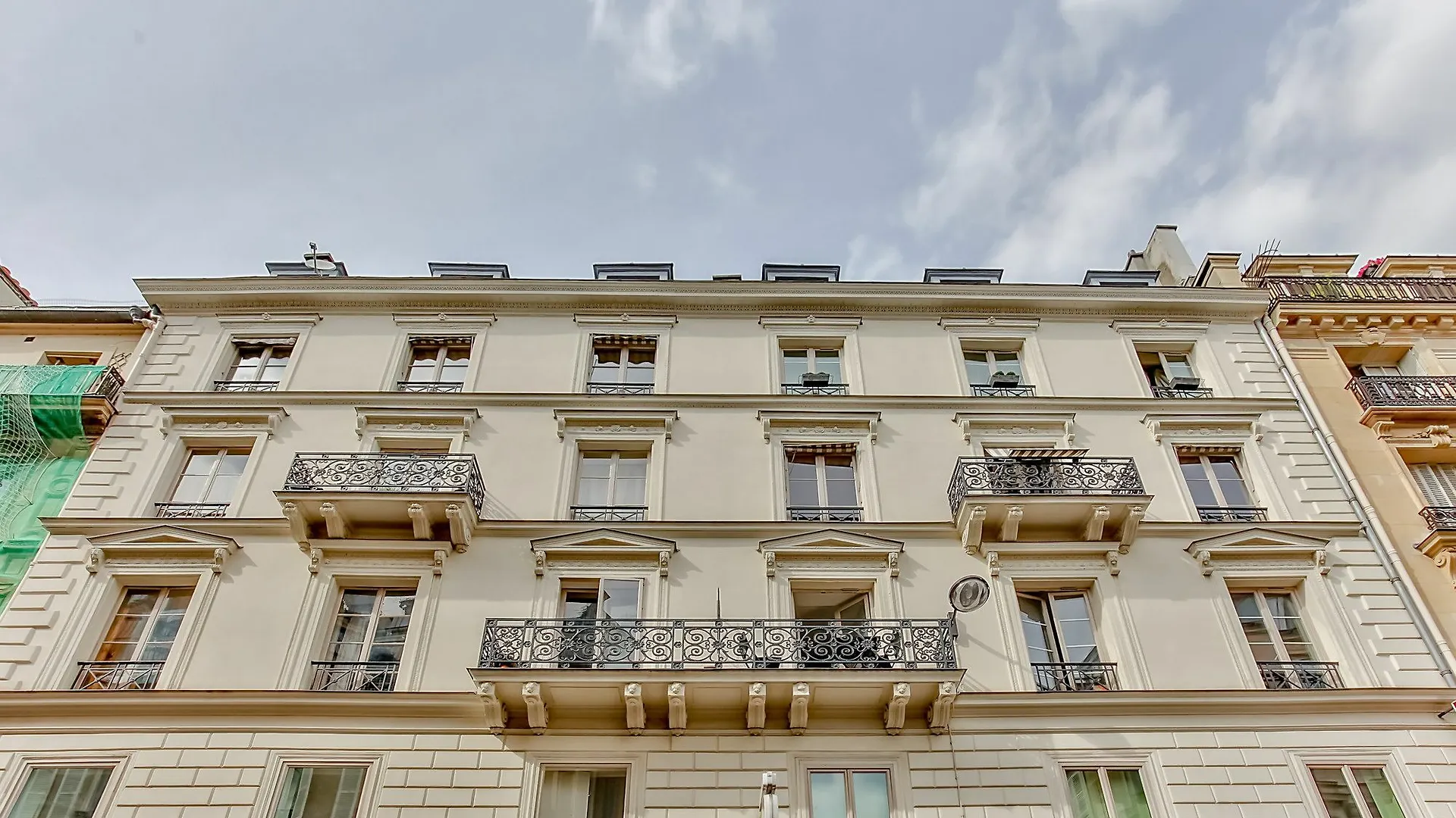 Apartment 35 - Luxury Flat Grands Boulevards Paris